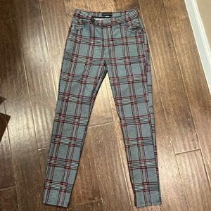 Sanctuary pants size small, plaid red & black